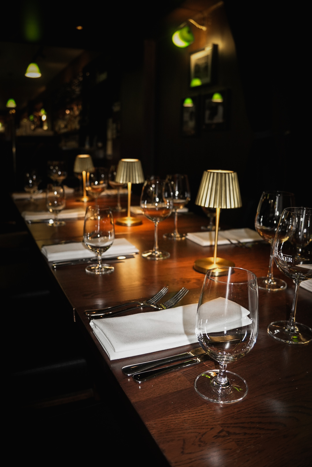 PREMIUM FIRESIDE DINING & COCKTAIL BAR, TUCKED AWAY IN THE HEART OF QUEENSTOWN SINCE 1997